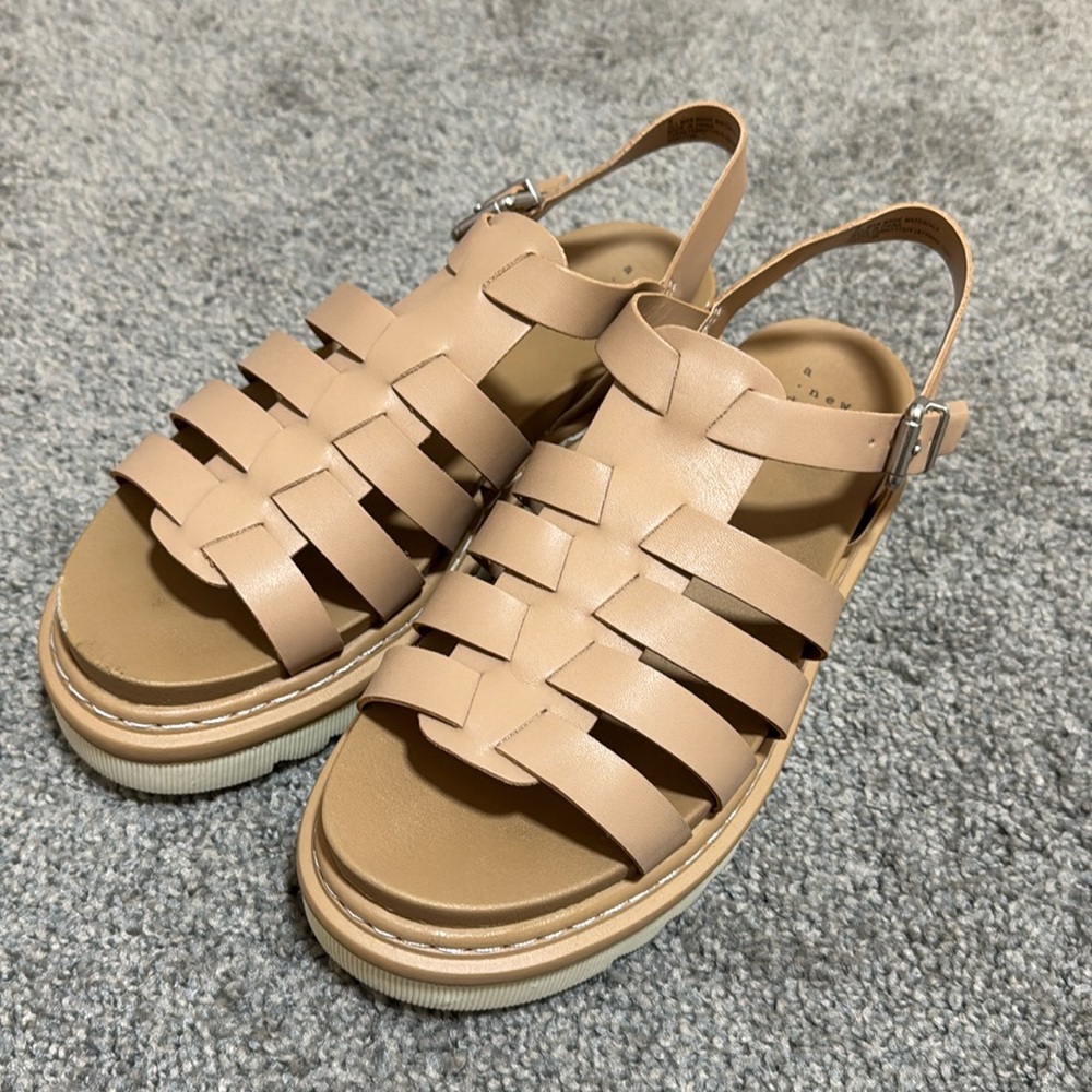 New Day Monroe Sandals Tan